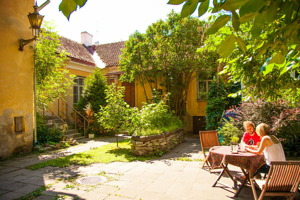 Mo Hostel ทาลลินน์ ภายนอก รูปภาพ